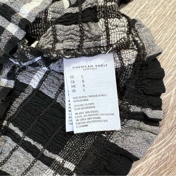 American eagle smocked balloon sleeve button front top - Picture 6 of 7